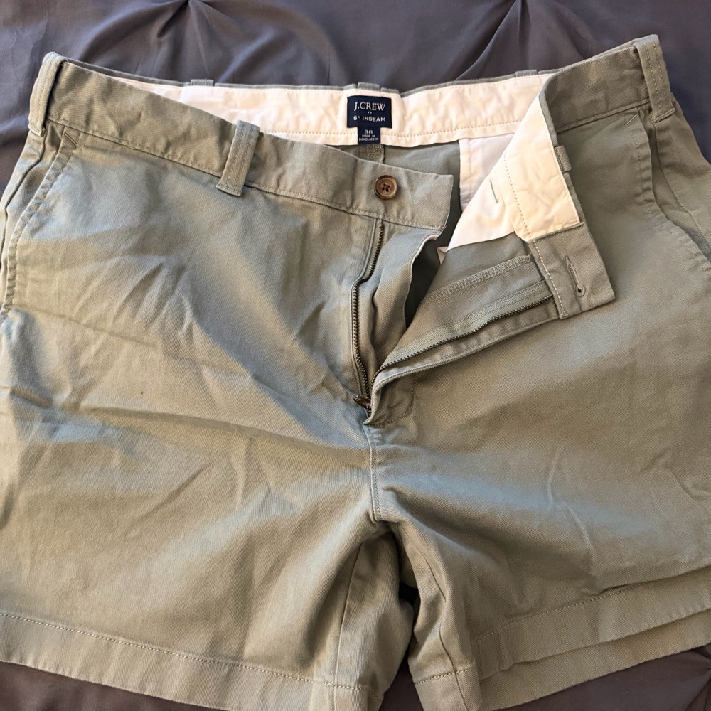 J.Crew men’s shorts 5” inseam size 36 waist green